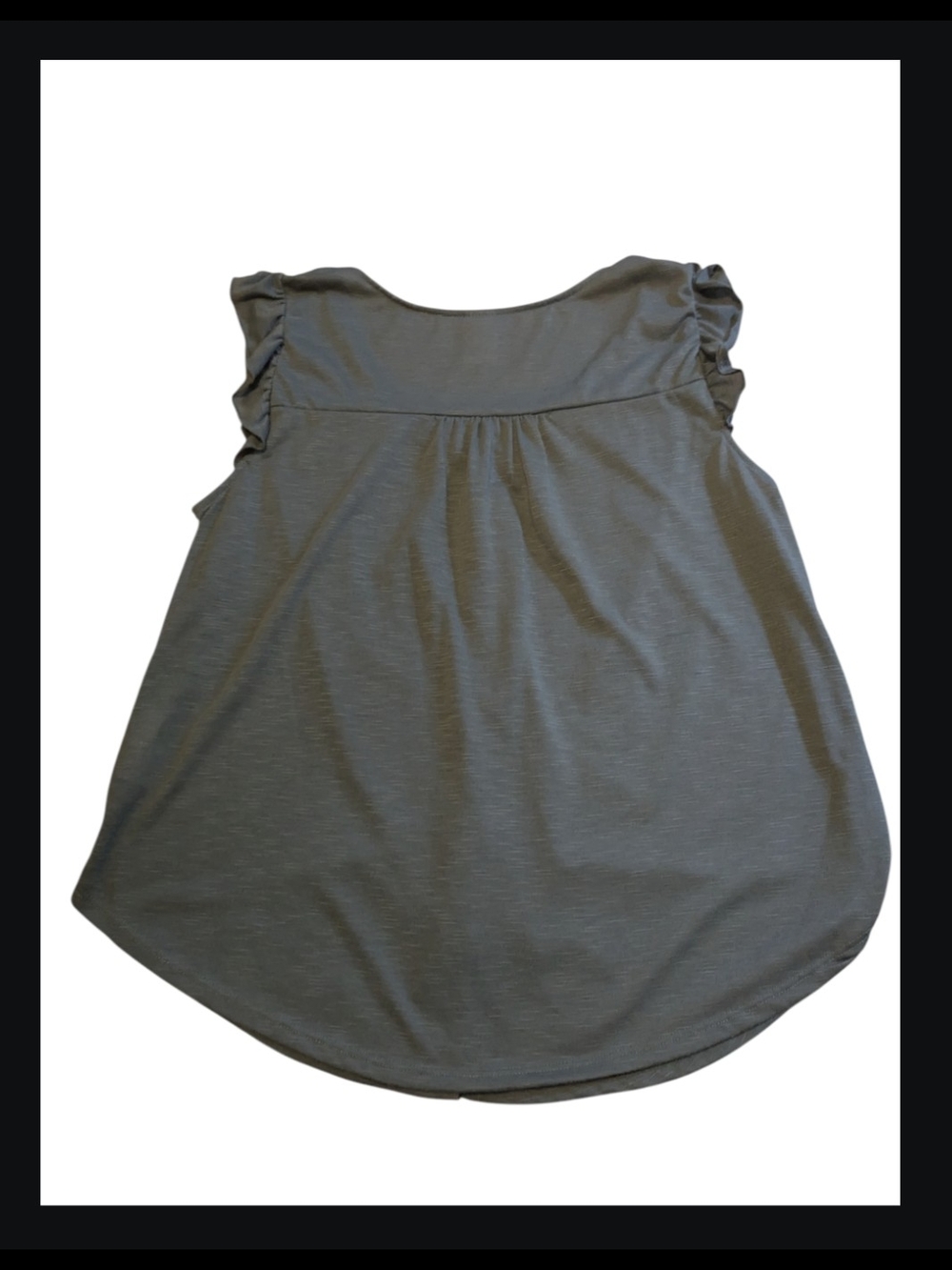 No Boundaries Size XXL Button-Front Ruffle Top in Olive Green - Picture 2 of 8